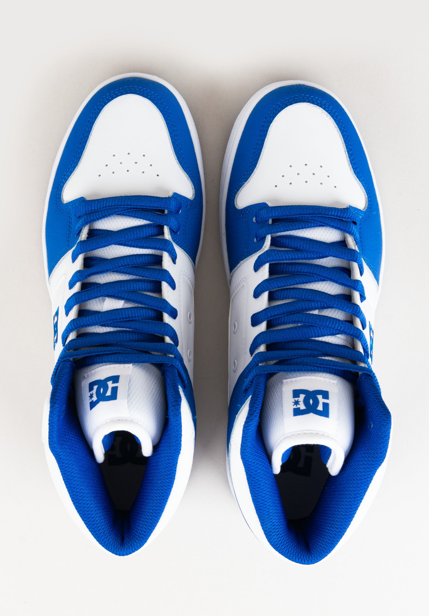 Manteca 4 Hi blue-blue-white Close-Up2 Zoom Image