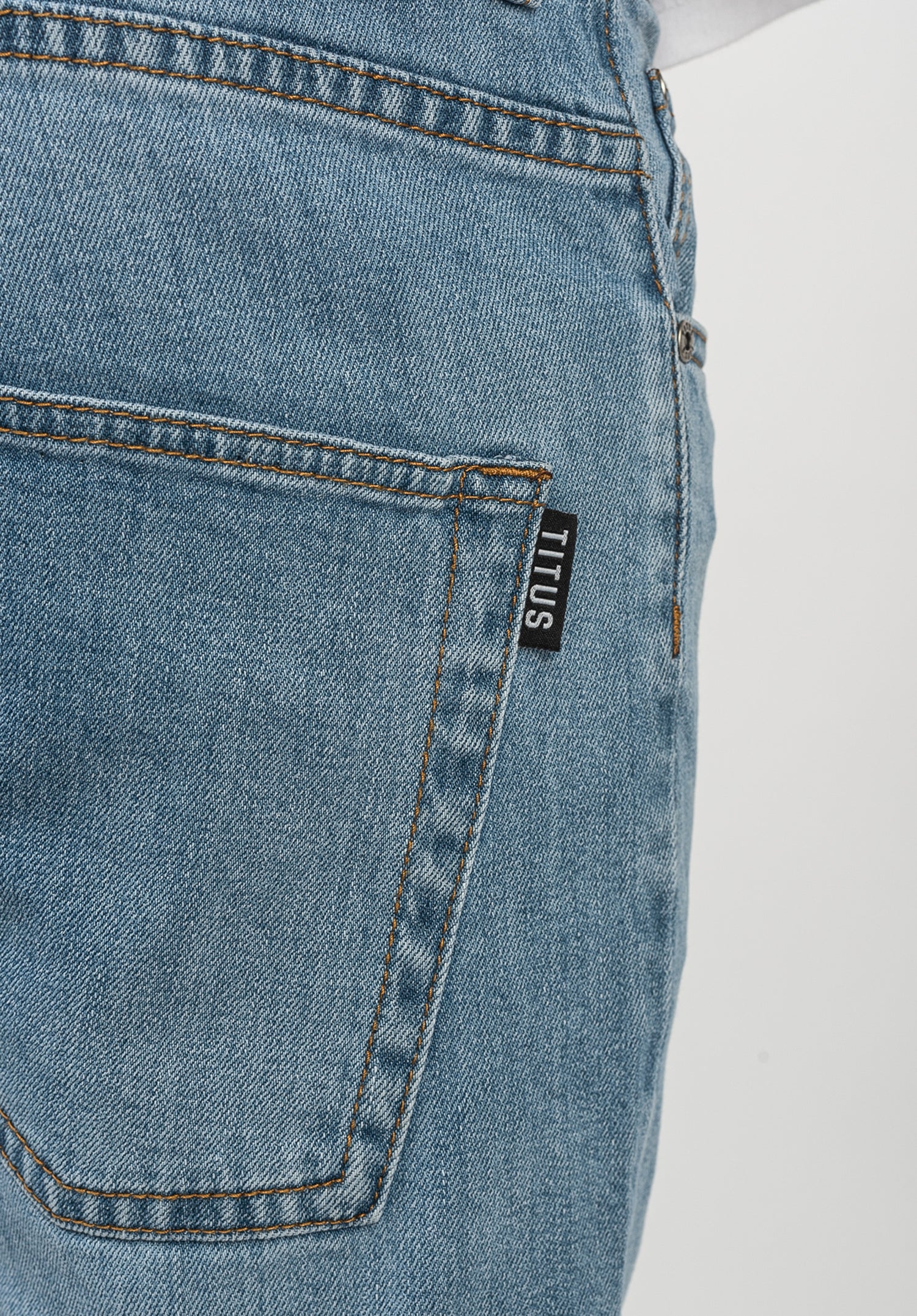 Jannik|1,78|32*32 Zoom Image