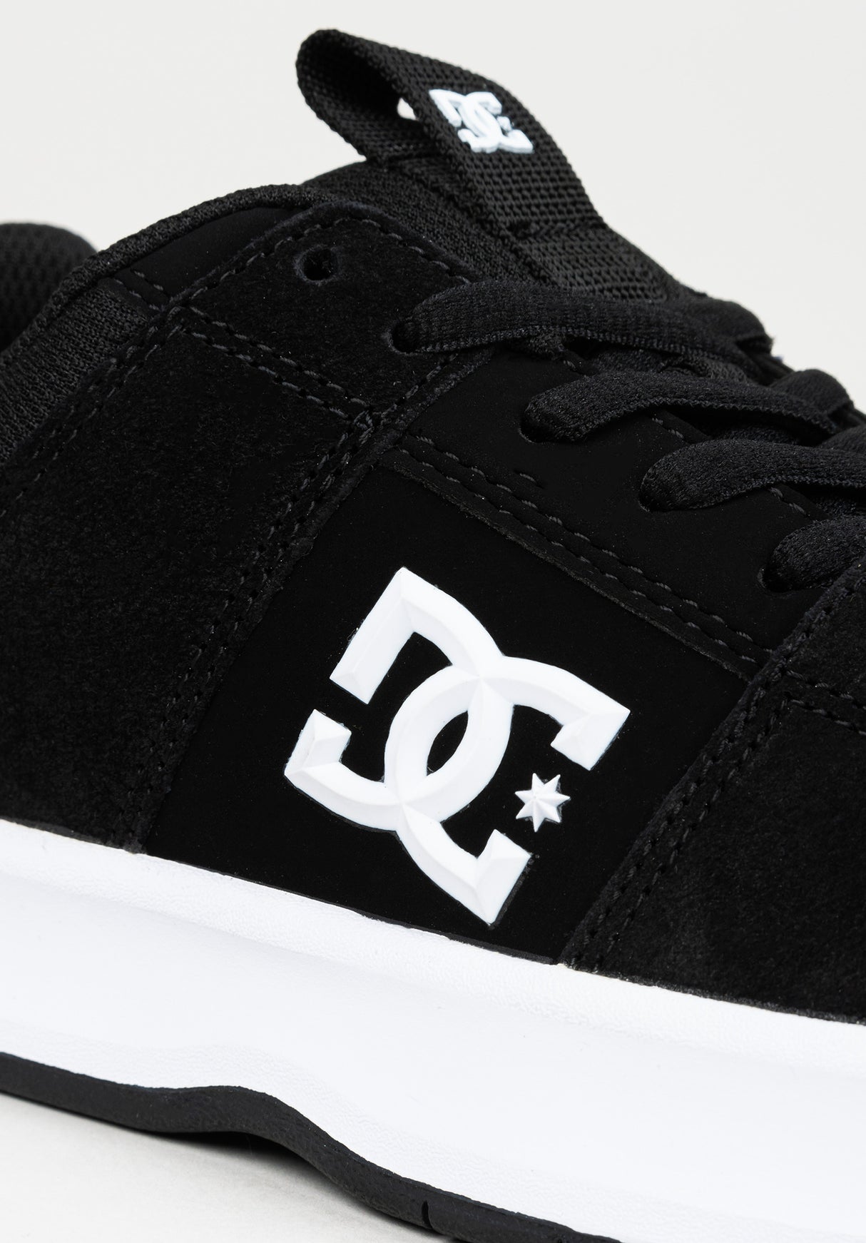 Lynx Zero black-white Unteransicht