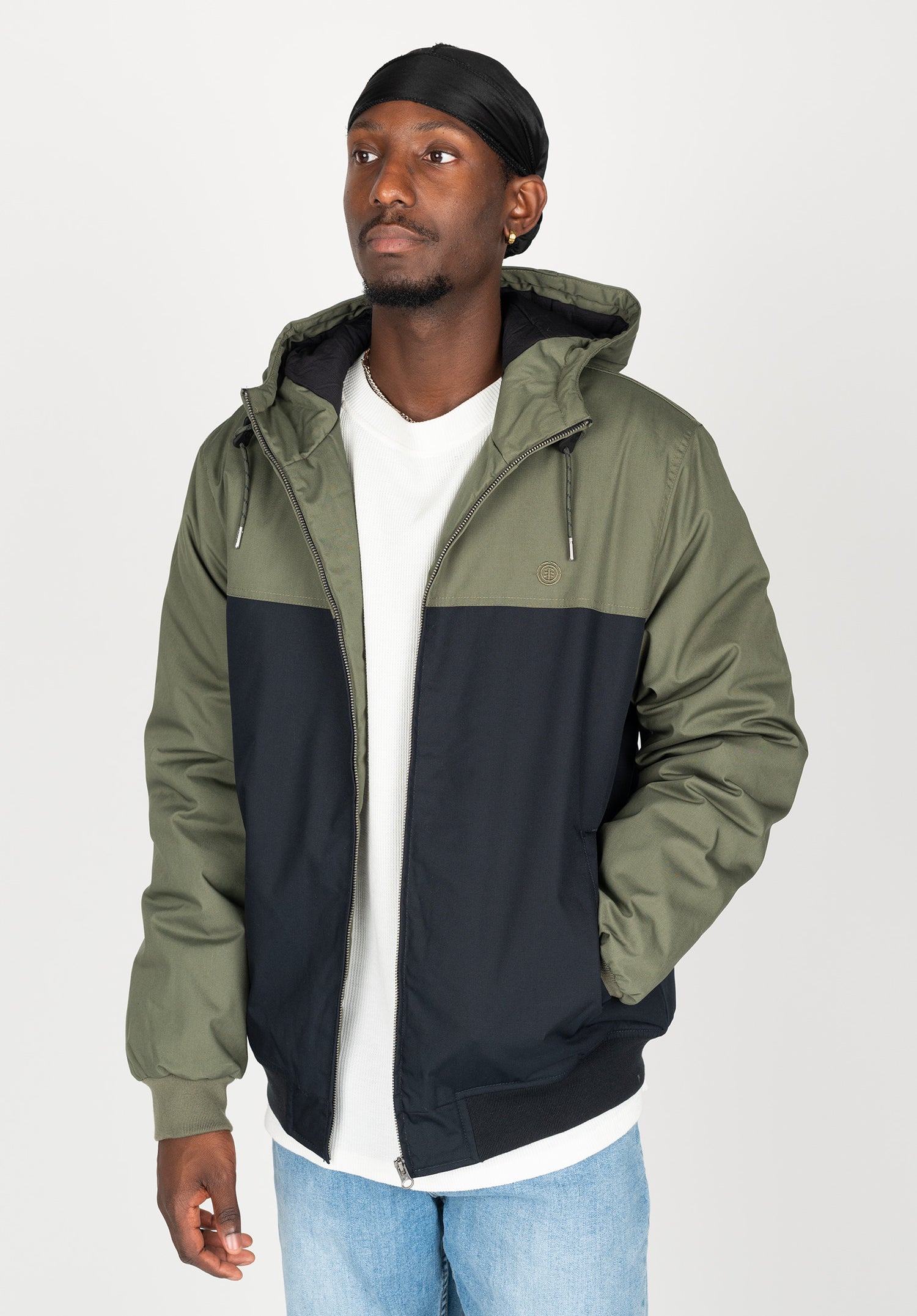 Tahirou|1,83|L Zoom Image