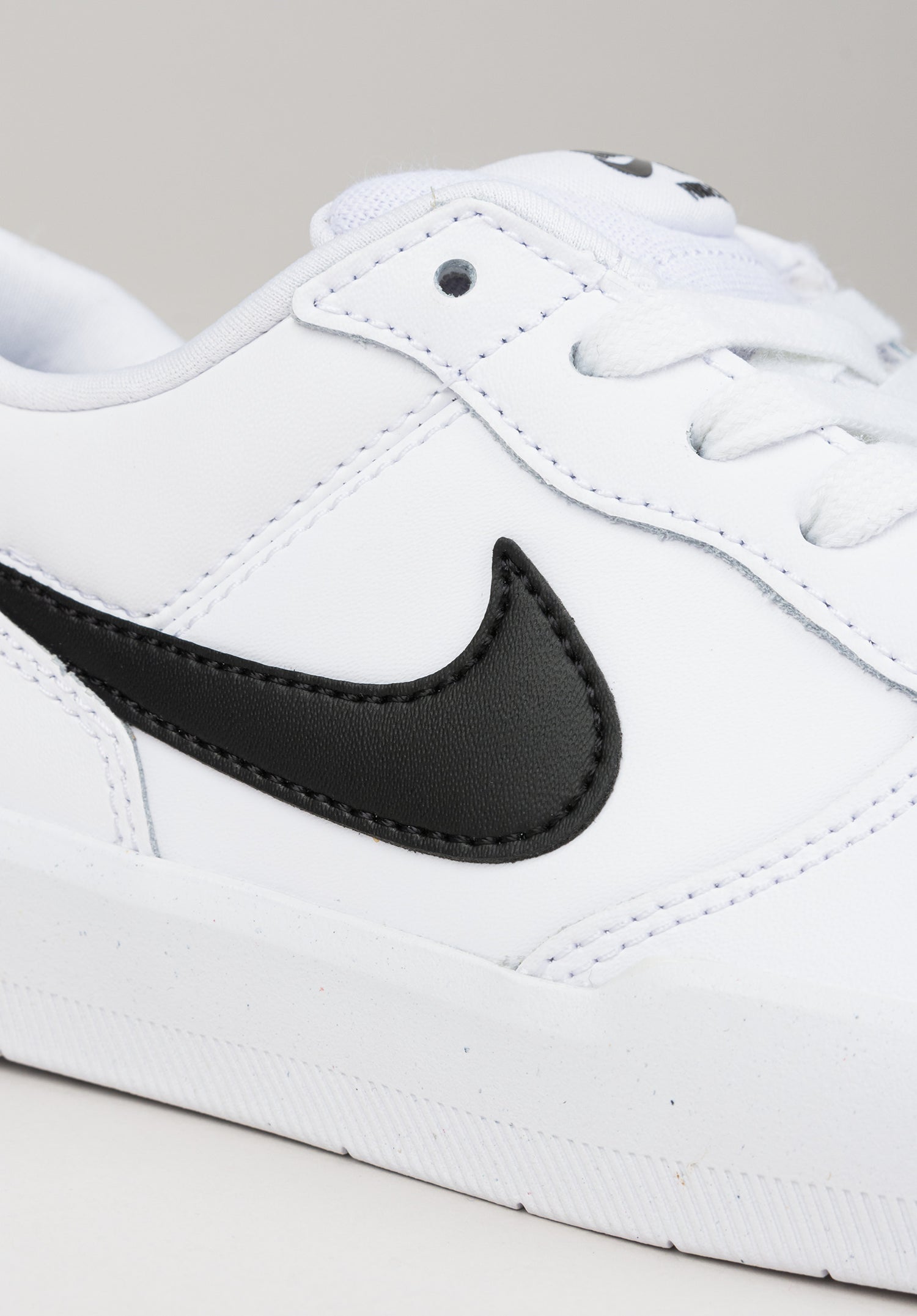 Force 58 Premium white-black-white-white Unteransicht Zoom Image