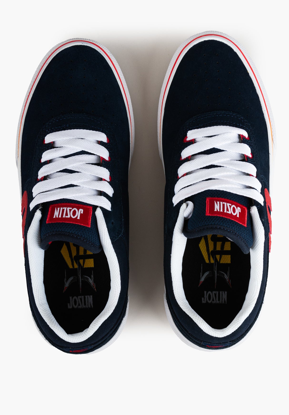 Joslin Vulc x Michelin navy-red-white Close-Up2