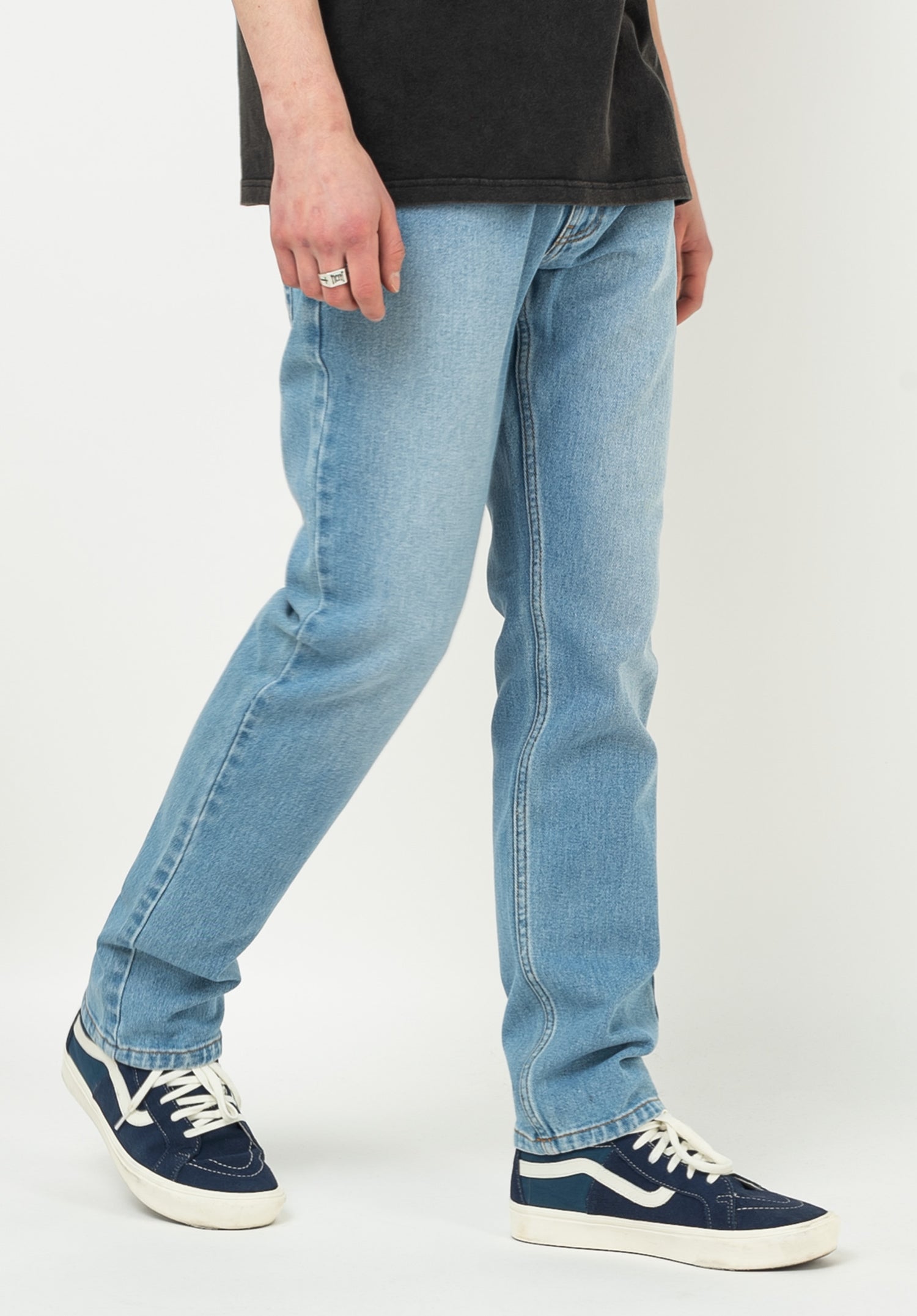 Jakob|1,85|32*32 Zoom Image