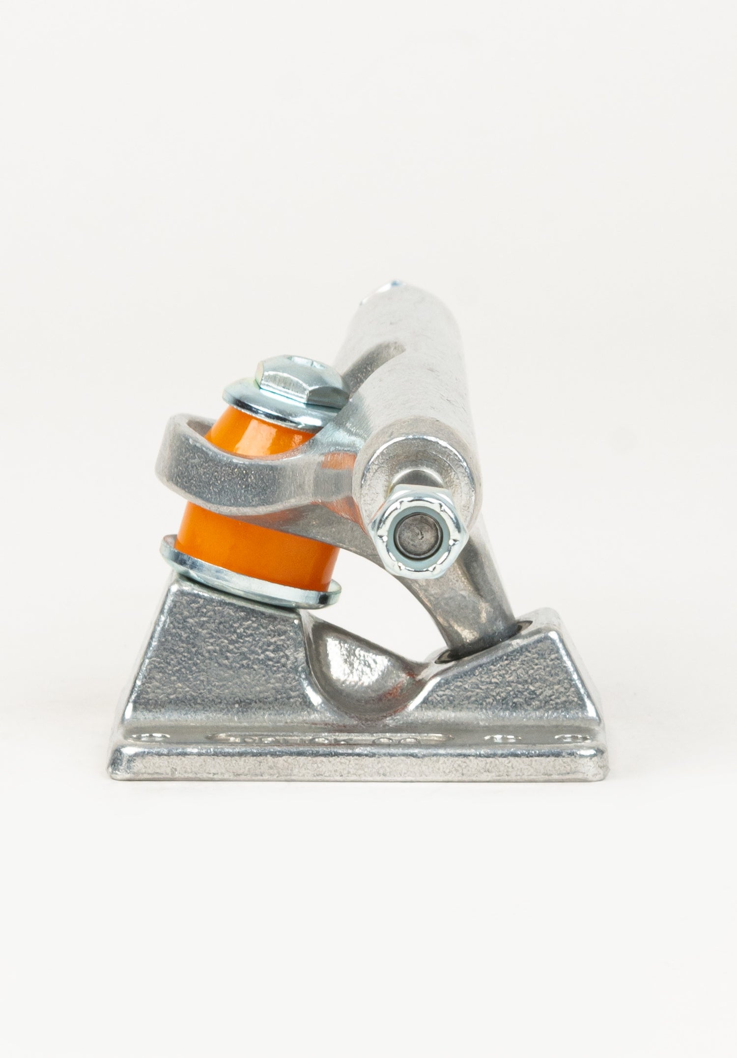 159 Stage 11 Polished Mid silver Close-Up1 Zoom Image