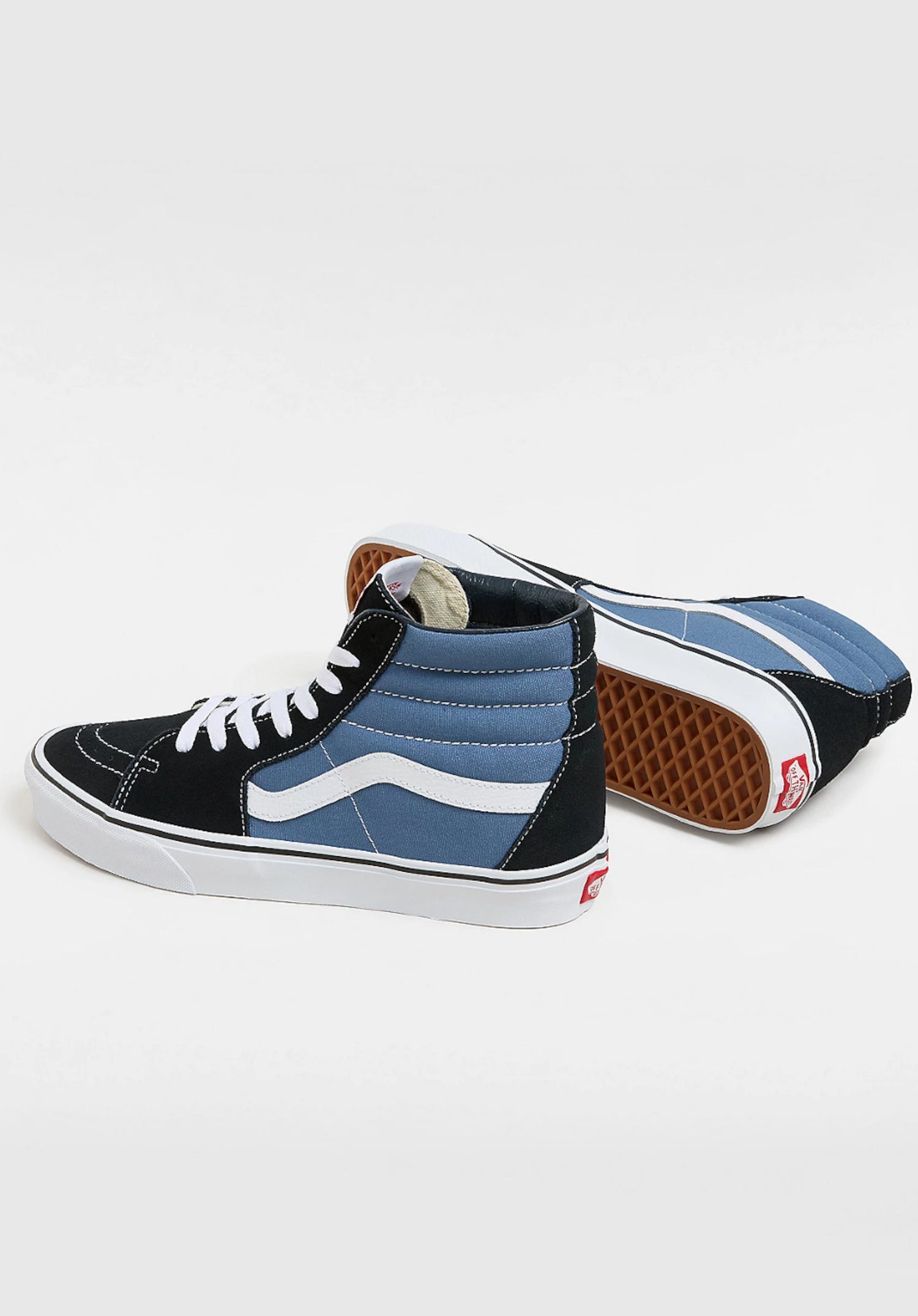 Sk8-Hi navy Closeup1 Zoom Image