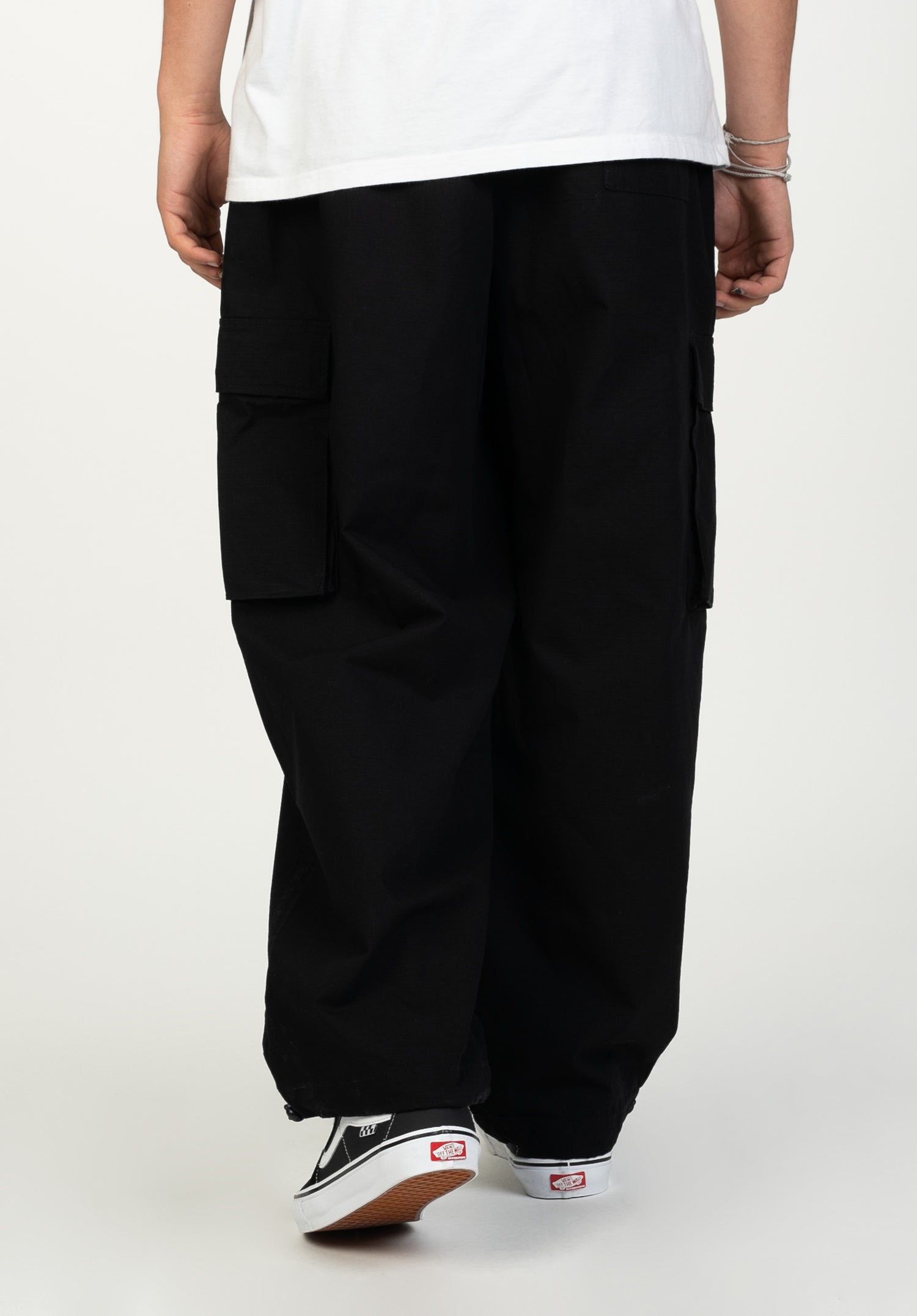 Jannik|1,80|L Zoom Image