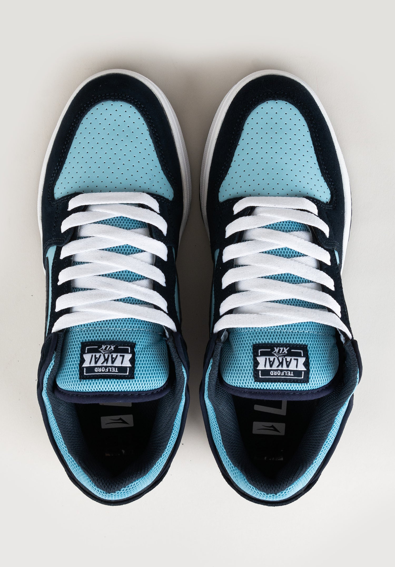 Telford Low navy Closeup2 Zoom Image