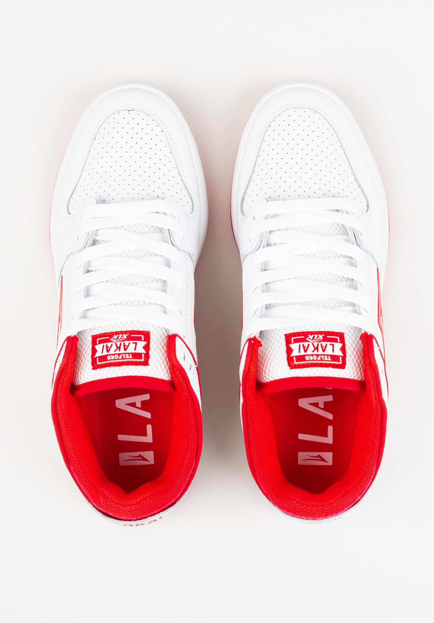 Telford Low white-red-suede Closeup2 Zoom Image