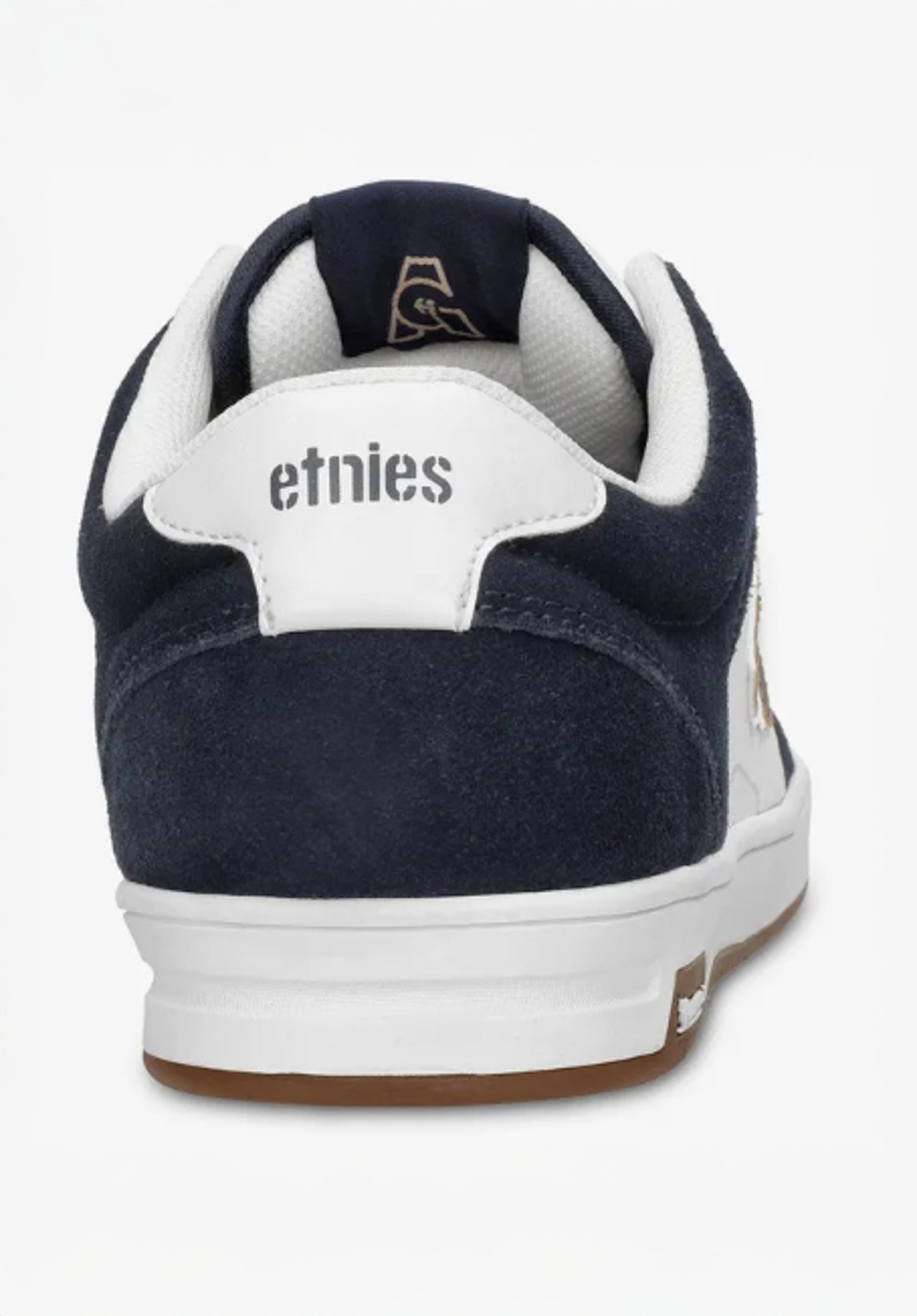 The Aurelien Xlt white-navy-gold Closeup1 Zoom Image