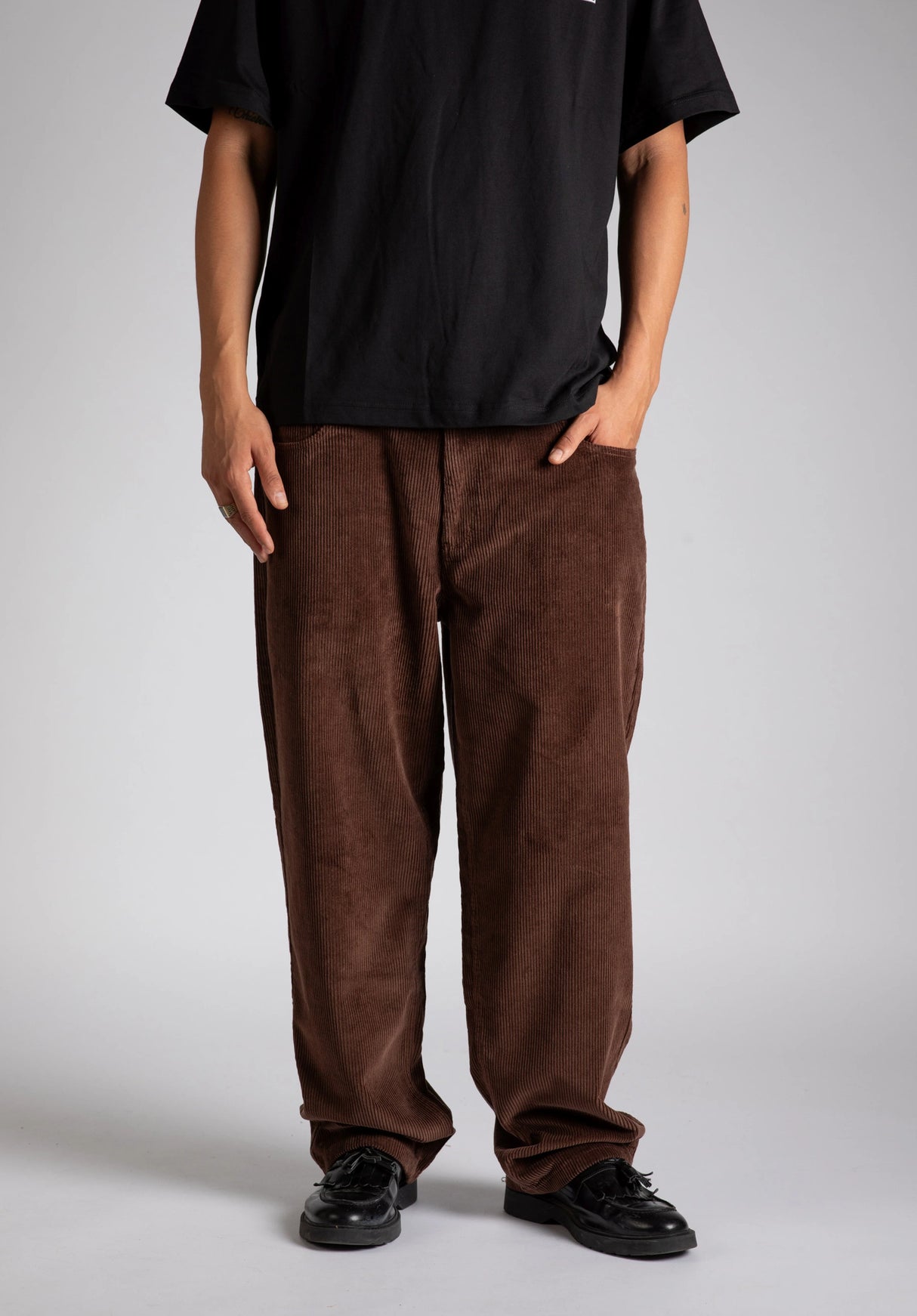 X-tra Baggy Cord chocolatebrown Vorderansicht