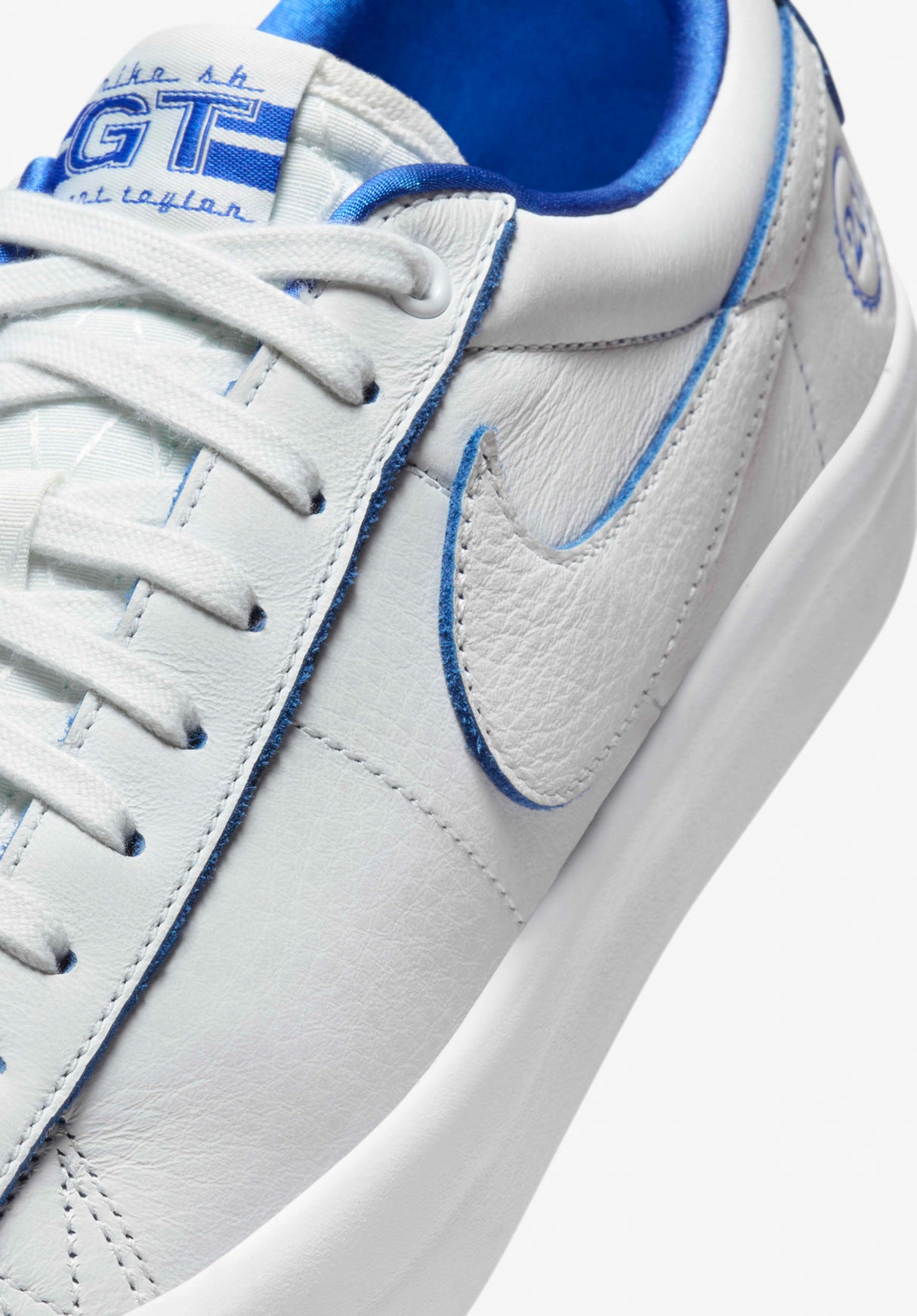 Zoom Blazer Low Pro GT Premium summitwhite-gameroyal-summitwhite Unteransicht