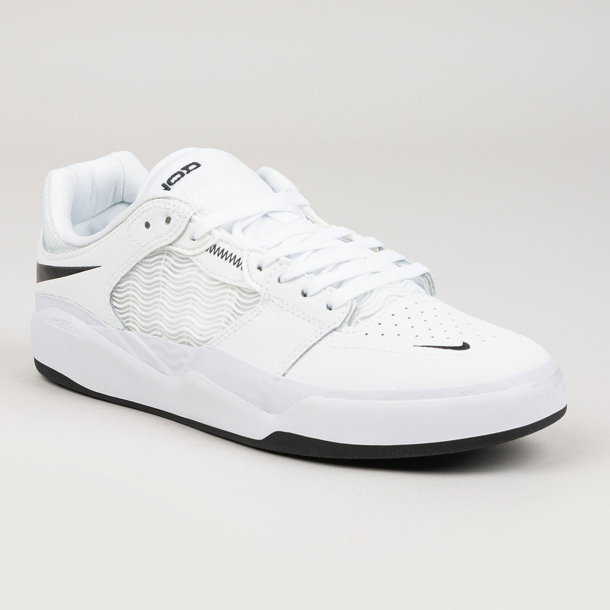 ishod-prm-nike-sb-mens-shoes-in-white-black-white-black-for-men-titus