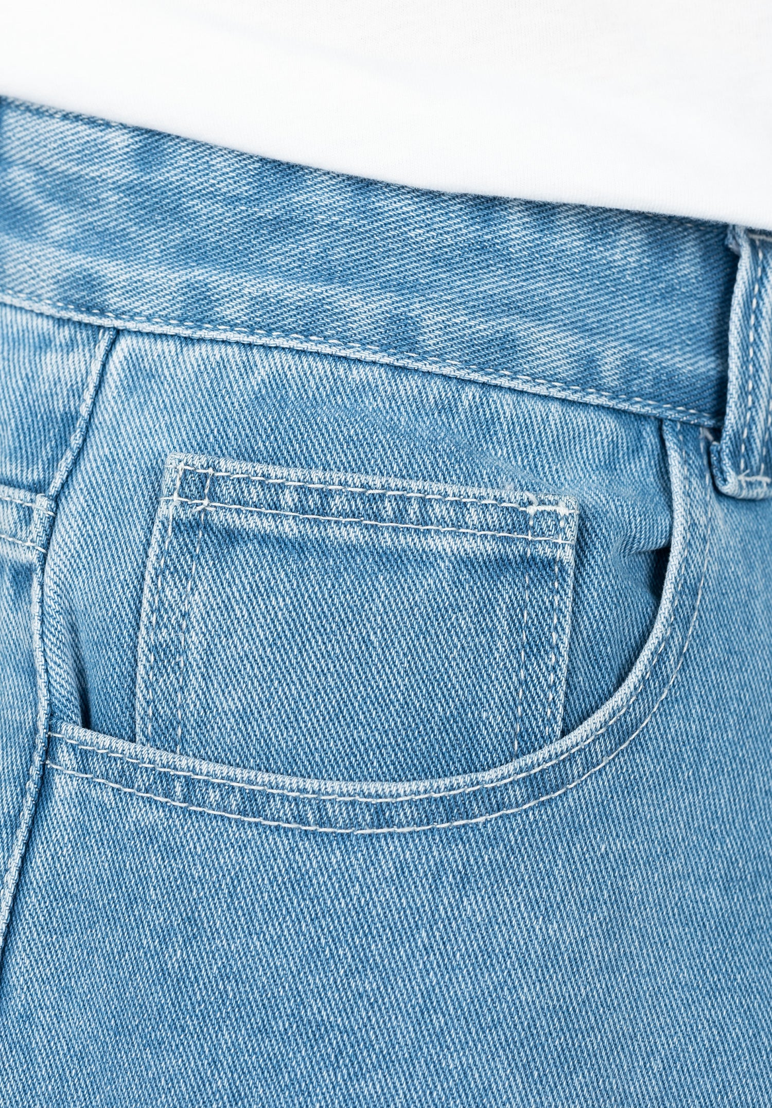 Freddie|1,84|32 Zoom Image