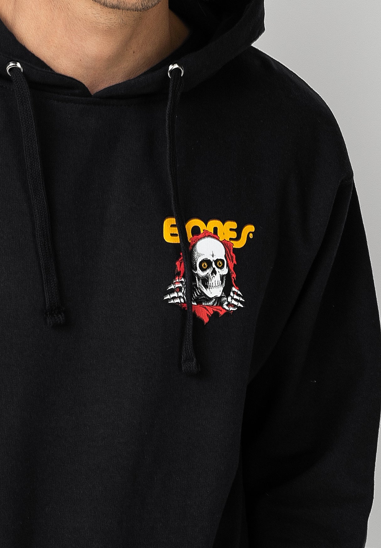 Ripper black Close-Up1