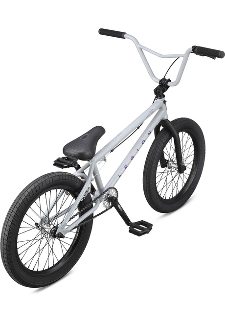 Legion L100 grey Close-Up1