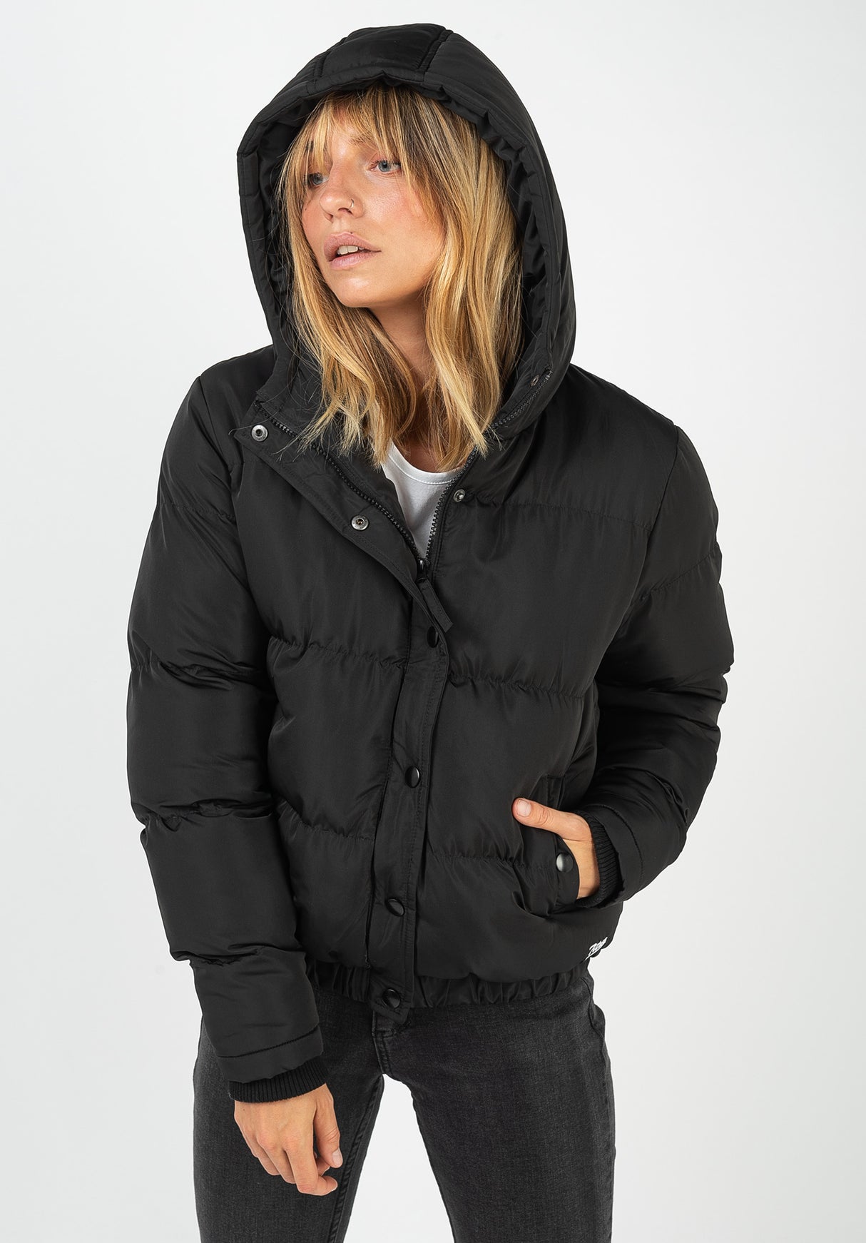 Leni black Seitenansicht