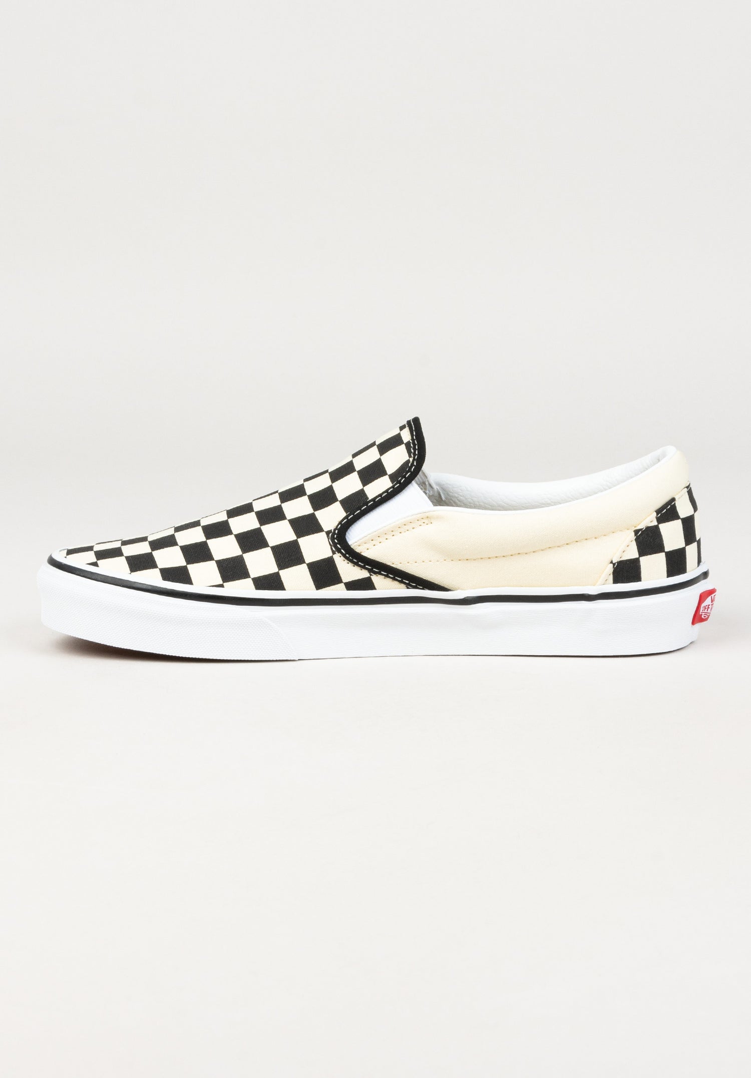 Classic Slip-On checkerboard black-white Oberansicht Zoom Image