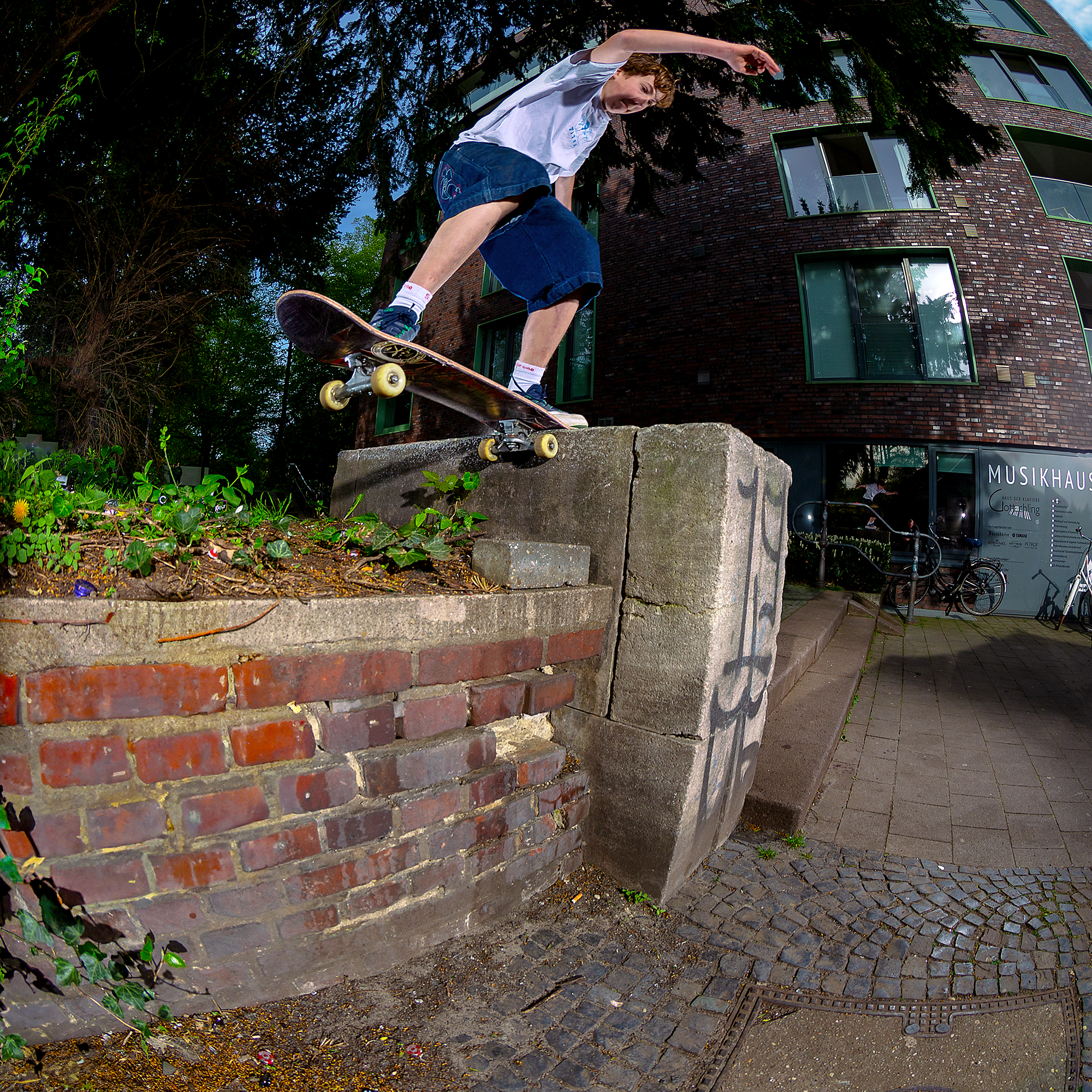 JanRehring_FsTailslide_Muenster_Gentsch_adj__SML.jpg