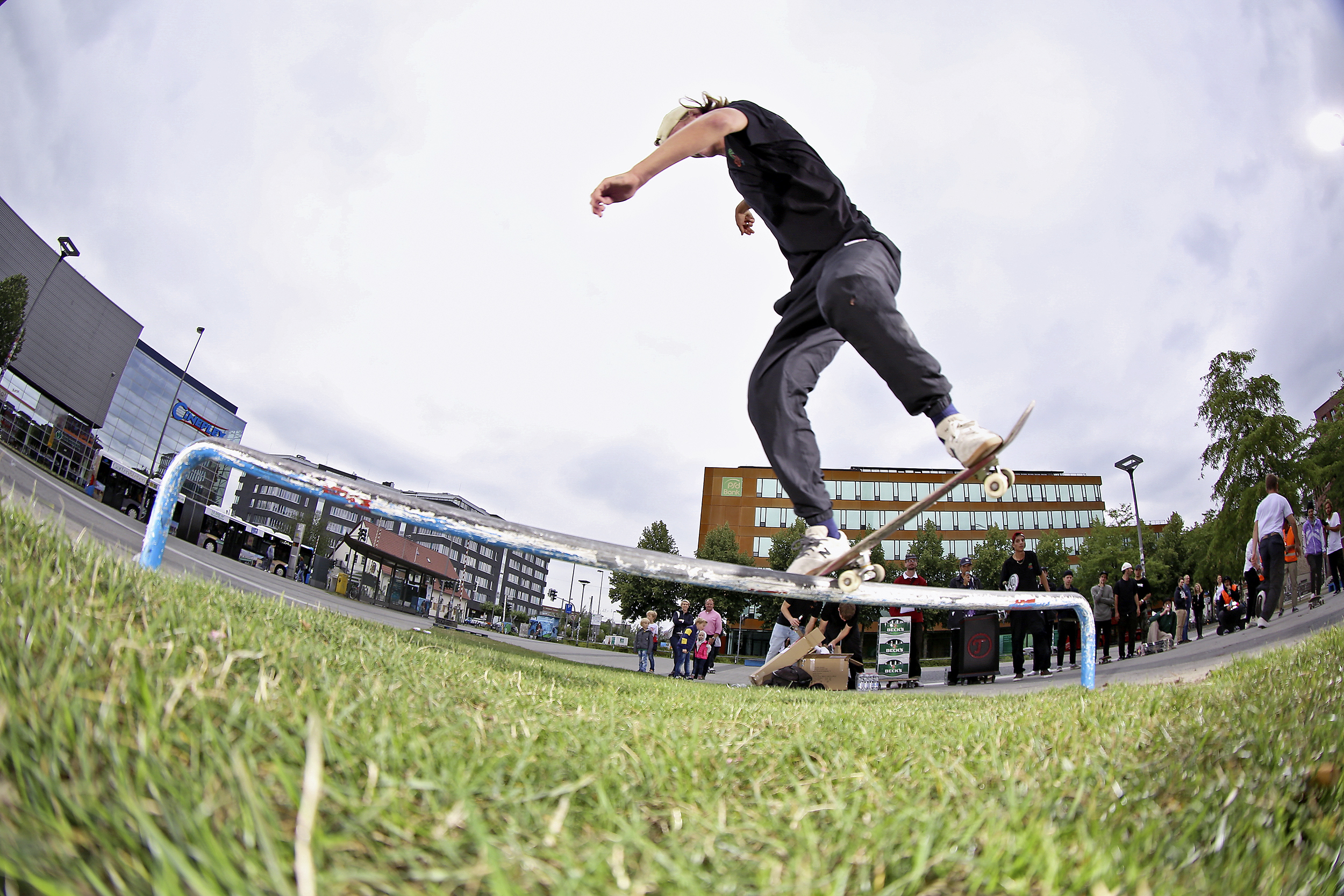 NoelScherer_Bs180BWNosegrind_Gentsch.jpg