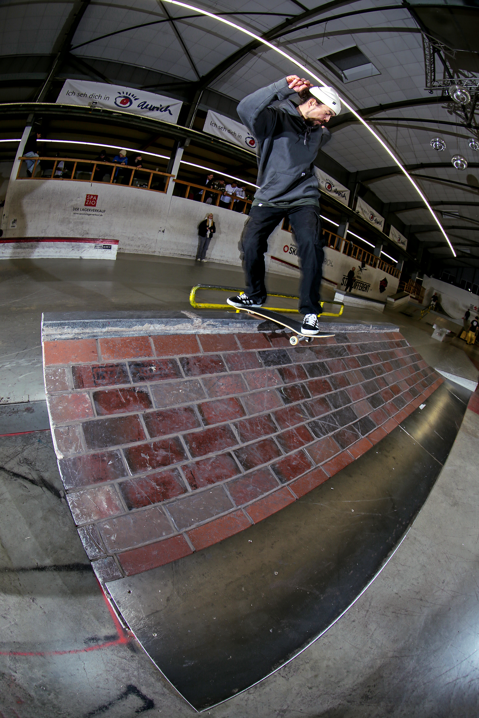 PatrickWenz_FsBoardslideTransfer_XMasJam2024_Gentsch_adj__BLOG.jpg