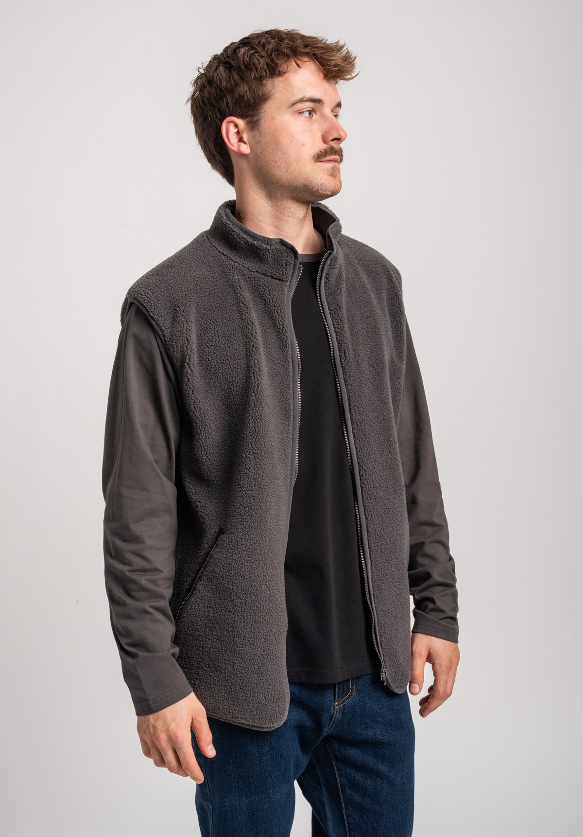 Rules Tareon Vest leadgrey – Detail view 1
