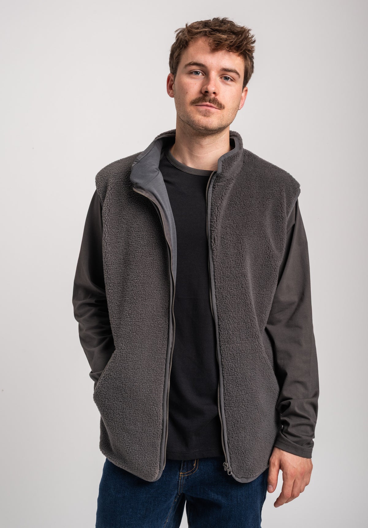 Rules Tareon Vest leadgrey – Back view