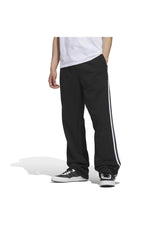 adidas-skateboarding Tysh Trck Pnt Sweatpants black-white – Front view