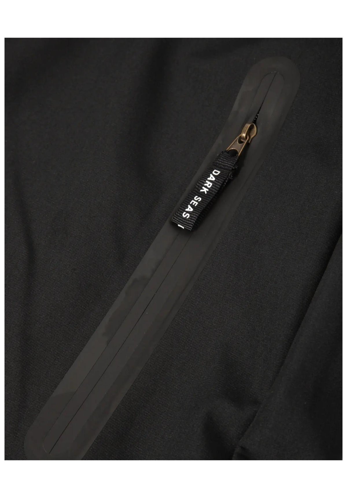 Dark Seas Daybreak Hooded Overgangsjakke black – Set fra siden