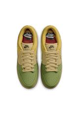 Dunk Low pro WC safronquartz-safronquartz-pear Closeup1