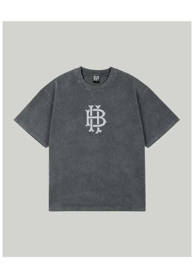 Monochrome grey-washed Vorderansicht