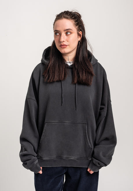TITUS Aine Hoodie blackfaded – View 1