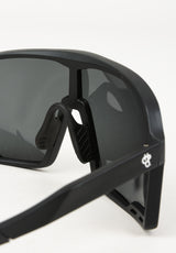 Henric black-black Closeup1
