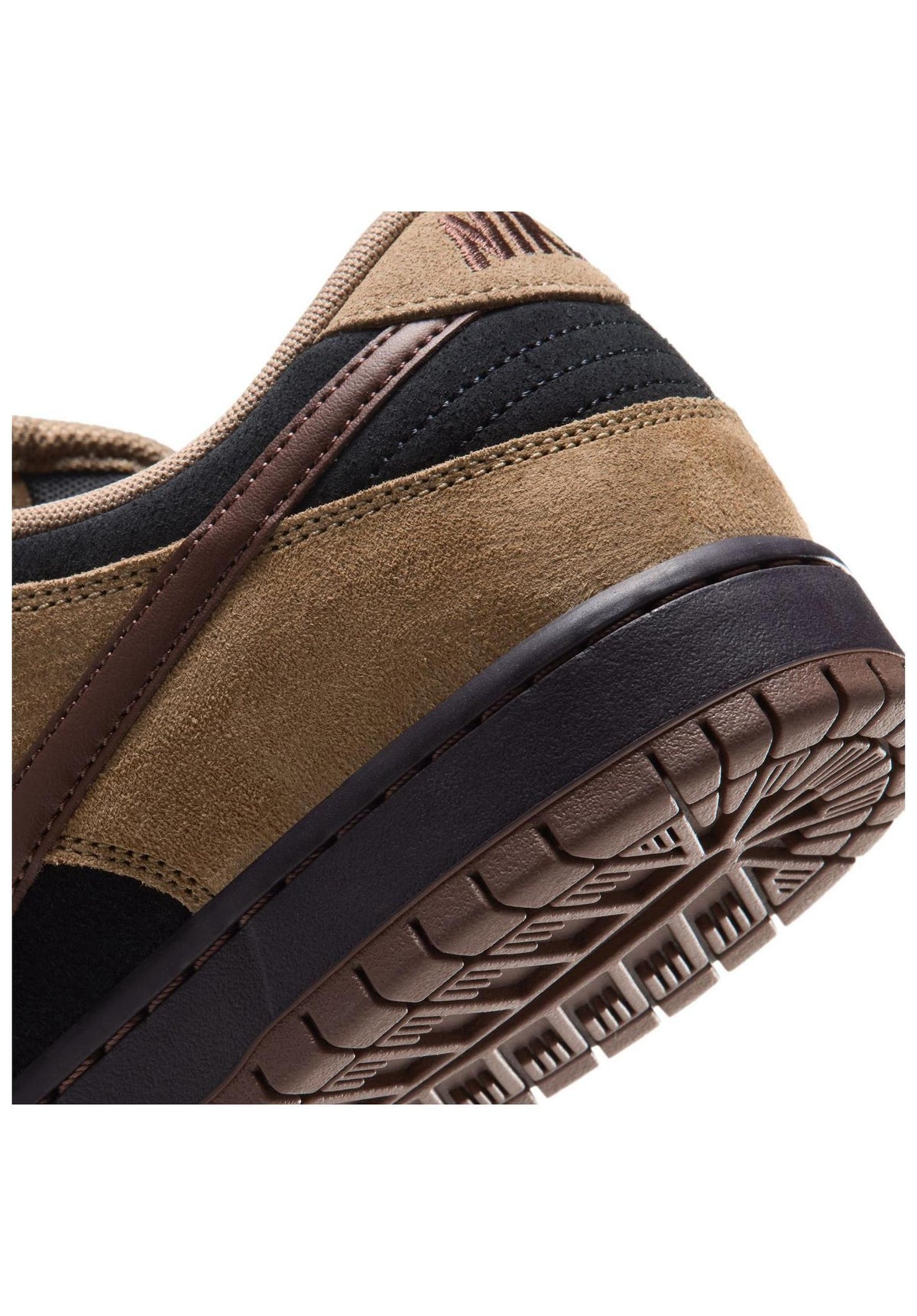 Nike SB Dunk Low Pro Mens Shoes filbert-chocolate-black-burgundy – Side view