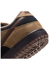 Nike SB Dunk Low Pro Mens Shoes filbert-chocolate-black-burgundy – Side view