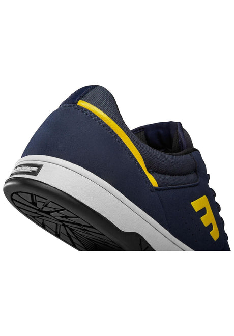 etnies Marana x Michelin Schoen heren navy-yellow – Bovenaanzicht