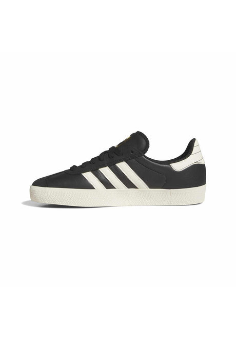 Gazelle ADV coreblack-creamwhite-gold Closeup1