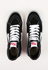 Sk8-Hi black-black-white Closeup2