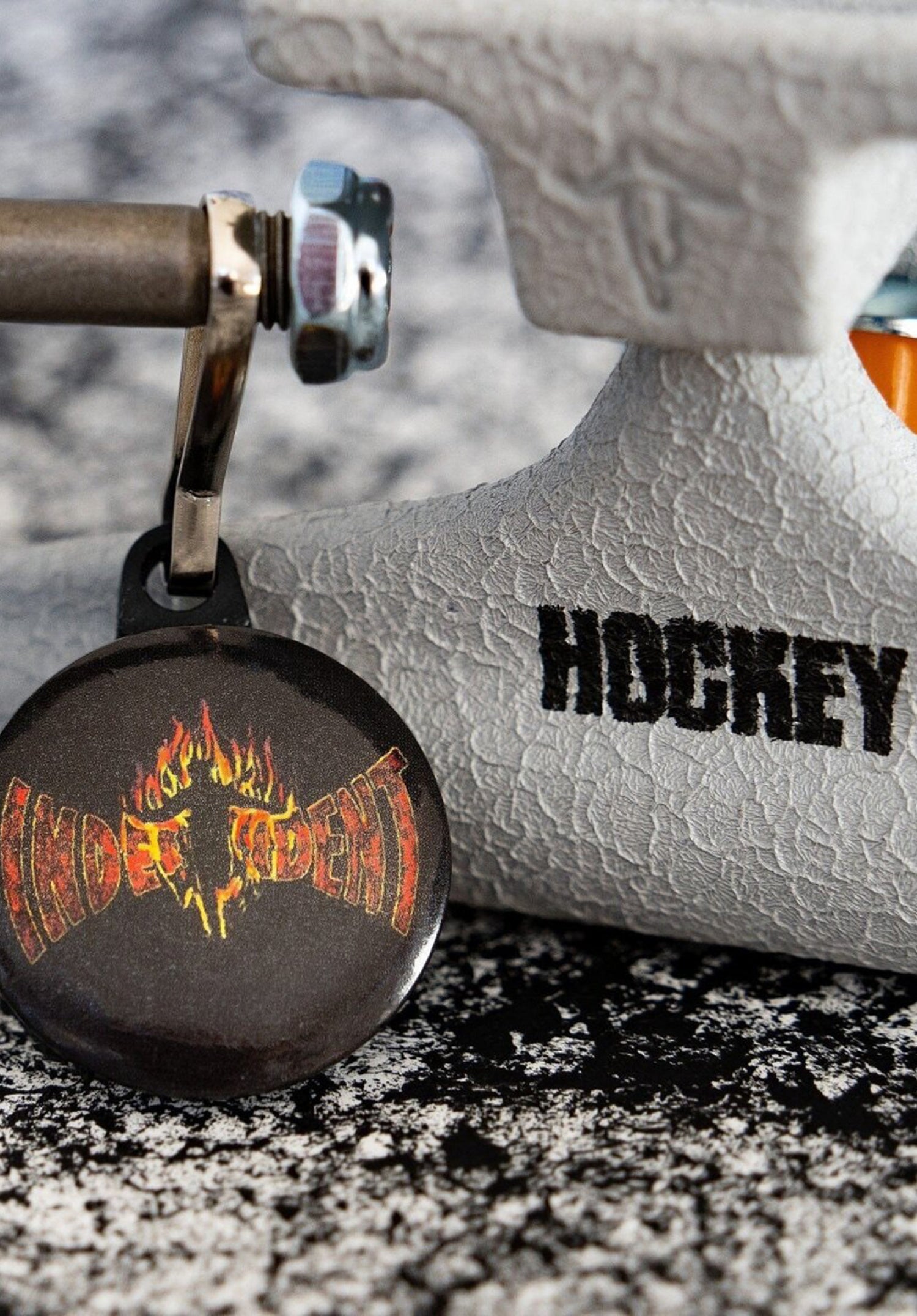 139 Stage 11 Hockey Silver Croc Standard silver Closeup1 Zoom Image