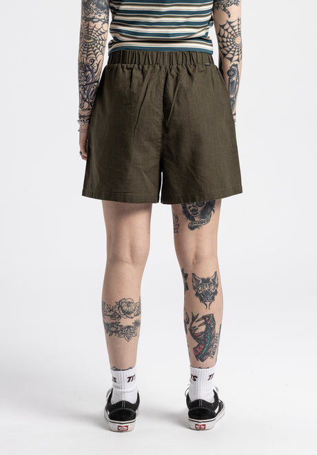 Avoie darkolive Closeup2