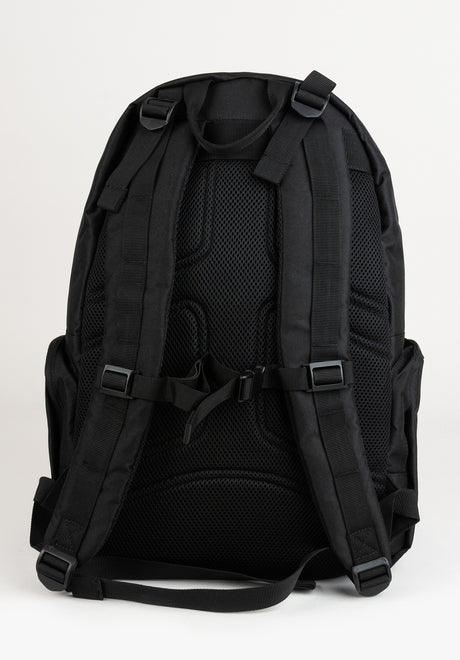 Breed 5 black-black Closeup1