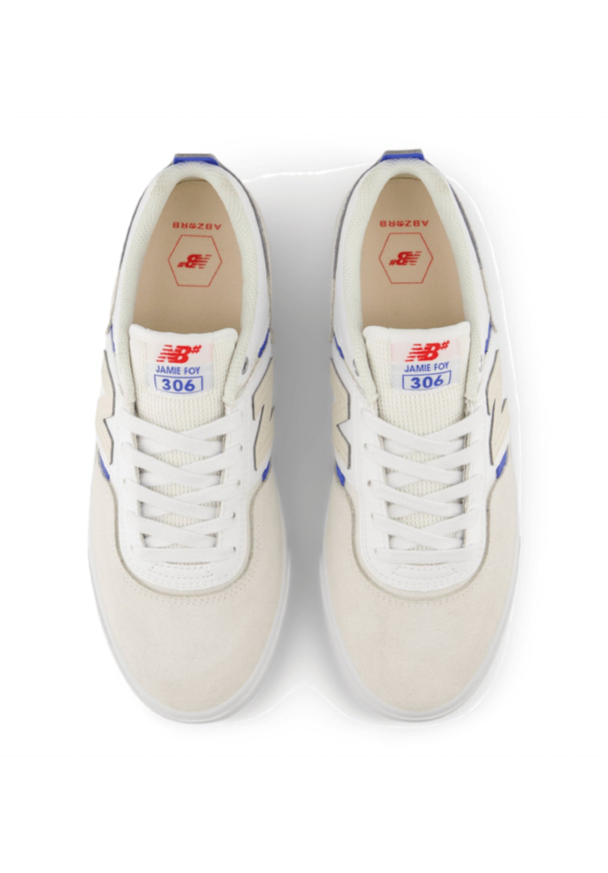 306 Jamie Foy reflection Closeup1