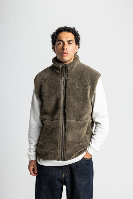 Ethan darkolive Closeup1