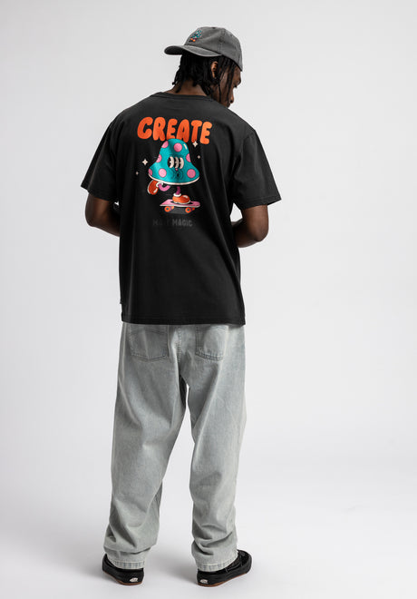 x YEYE WELLER Create more Magic blackfaded Closeup1