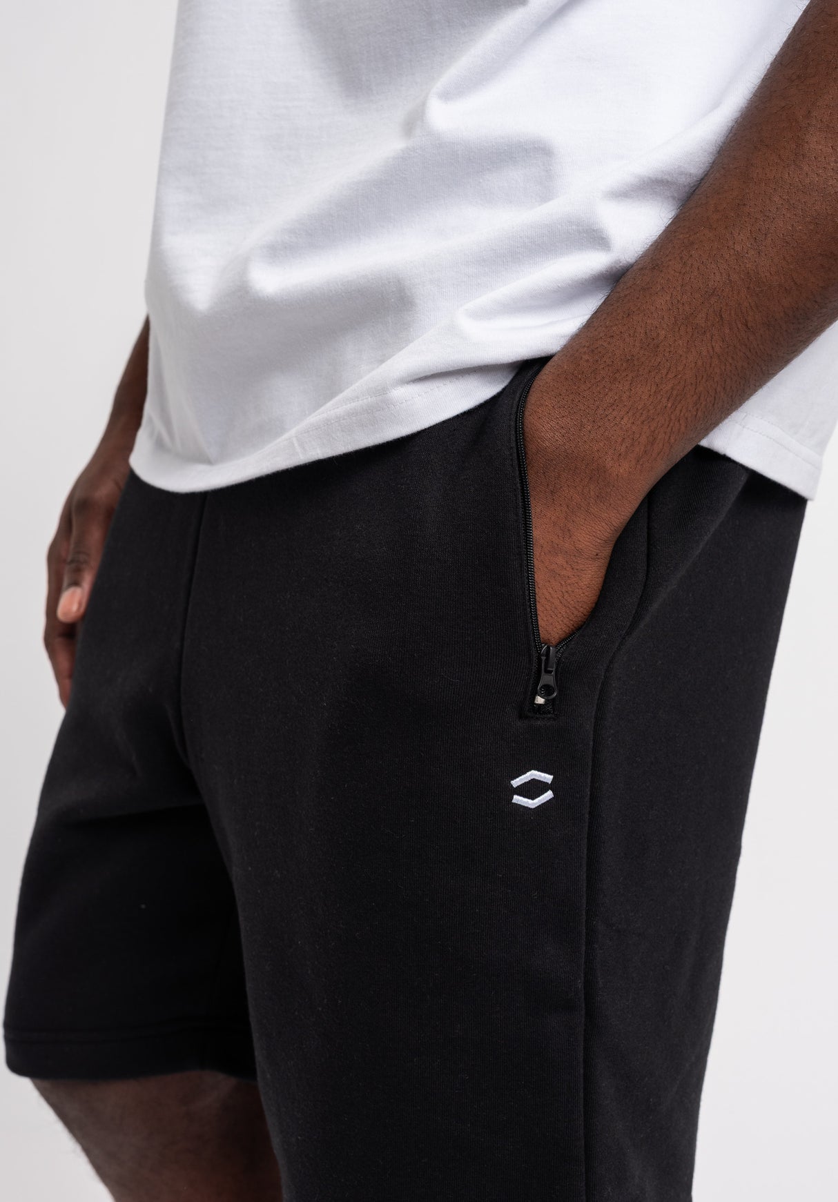 HXGN black Closeup2