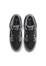 Dunk Low Pro dksmokegrey-black-smokegrey Closeup2