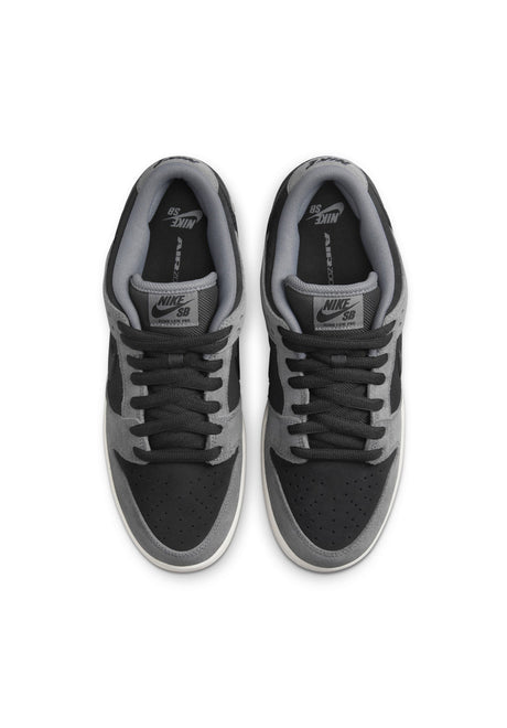 Dunk Low Pro dksmokegrey-black-smokegrey Closeup2
