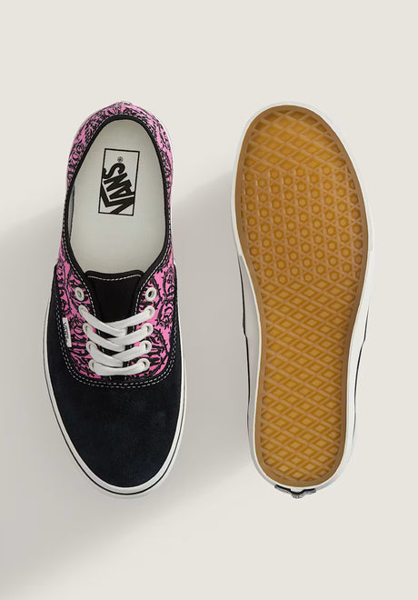 Authentic black-pink Closeup1