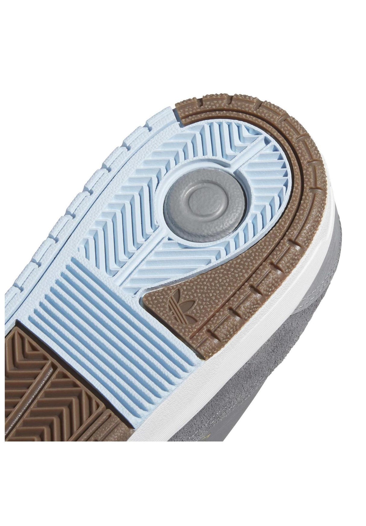 Tyshawn 2 greyfive-clearsky-cloudwhite Unteransicht