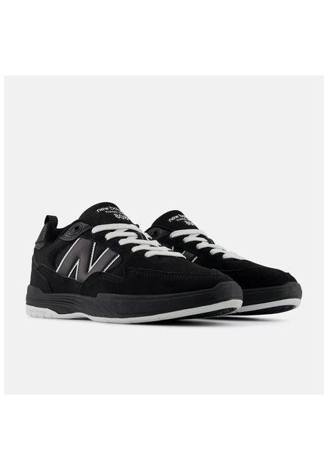 808 Tiago Lemos black-white Rueckenansicht