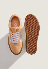 Old Skool gum-apricot-glow Closeup1